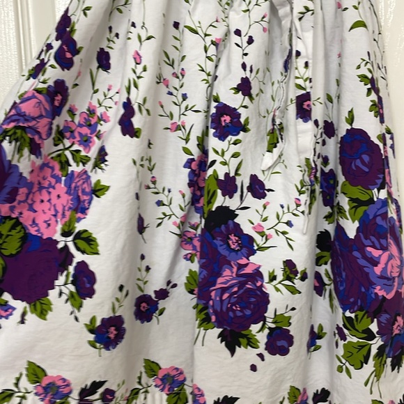 White slightly Used Sunny Fashion Girls Flower & Butterfly Dress - Picture 7 of 7